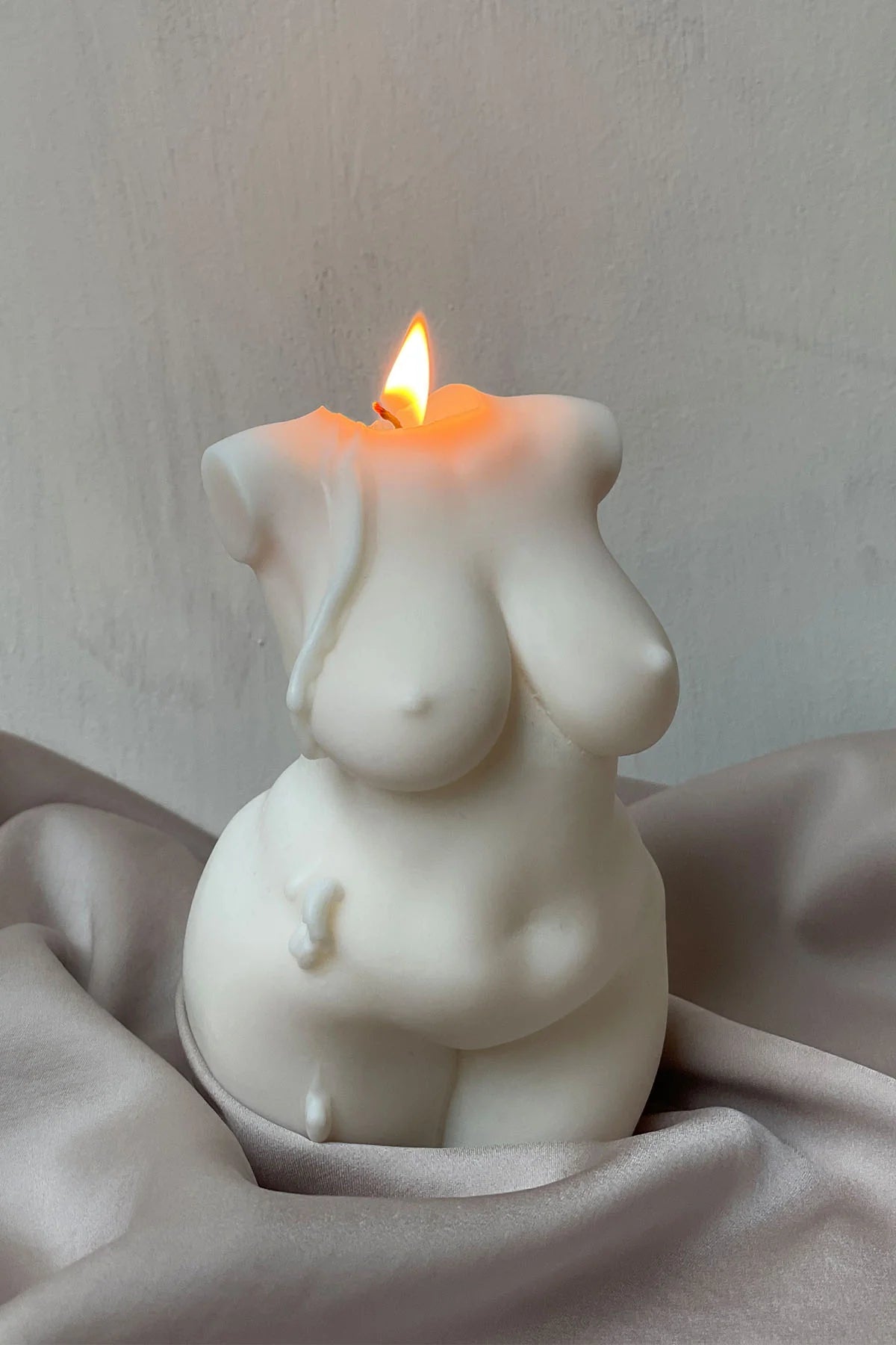 Extra Curve Body Candle